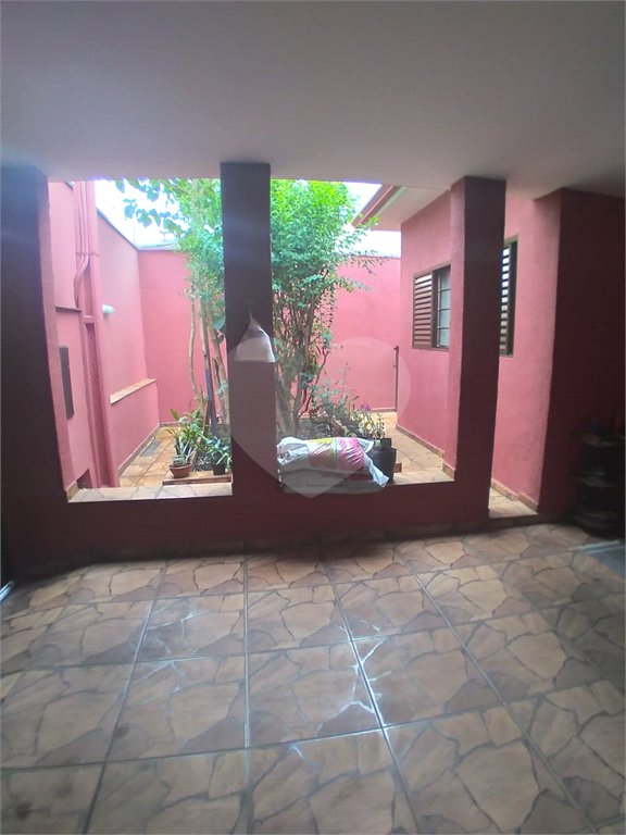 Casa + salão comercial na Vila Vista Alegre
