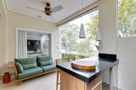 Casa à venda com 4 quartos, sendo 2 suítes, no condomínio Bristol Village, São Paulo - SP