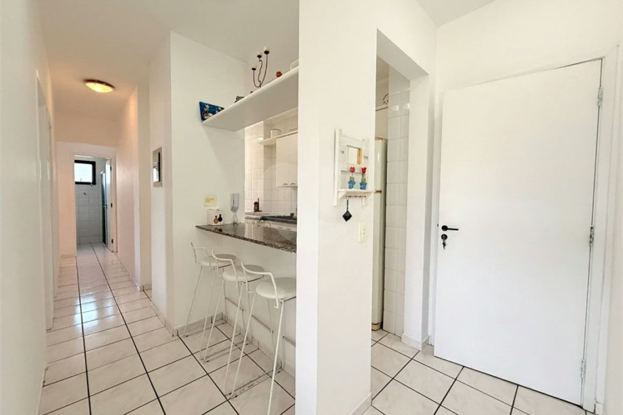 Apartamento à venda com 3 quartos, sendo 1 suíte,  em Riviera de São Lourenço, Bertioga, SP