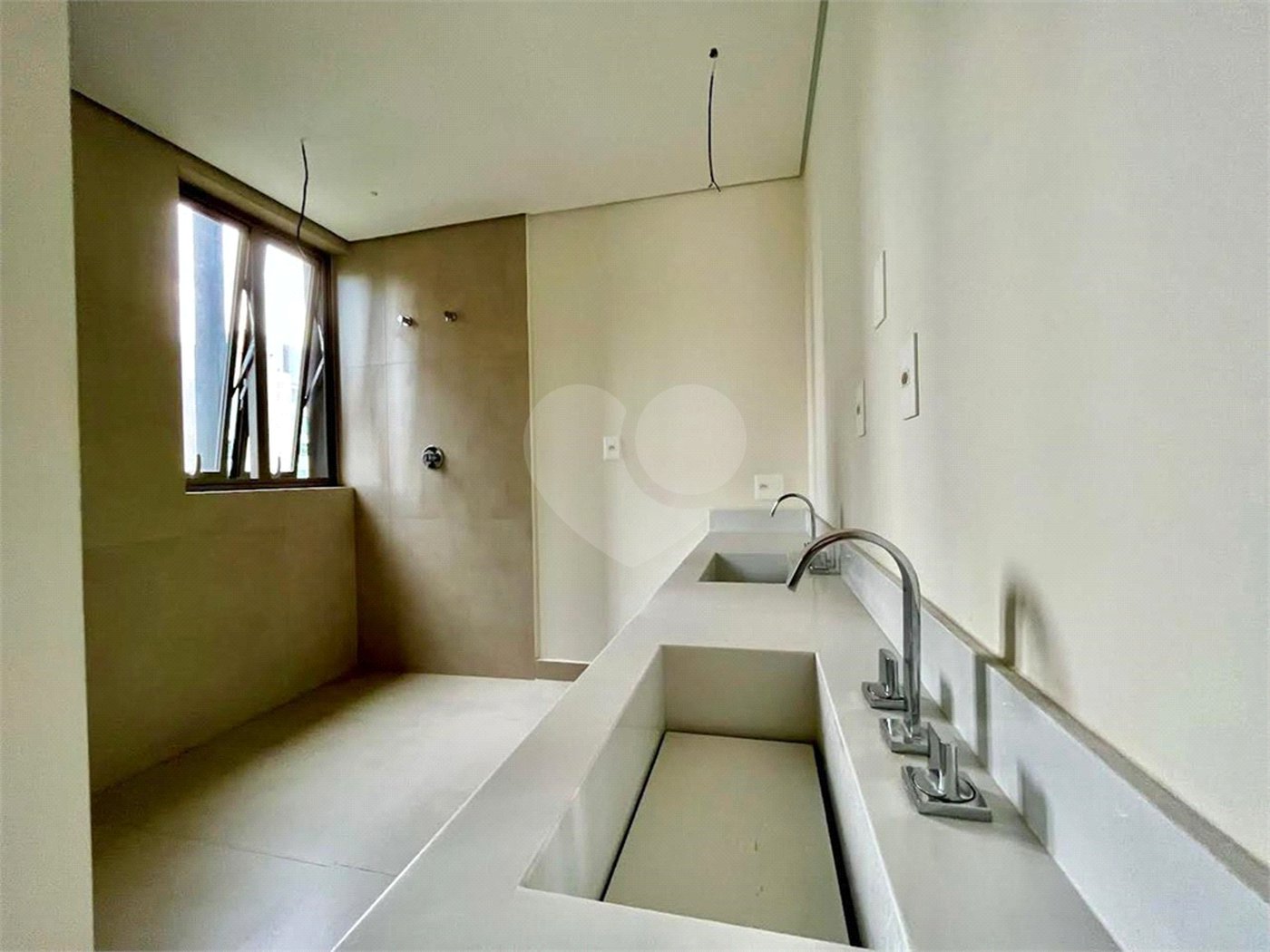 Apartamento à venda com 3 suítes em Pinheiros, São Paulo, SP