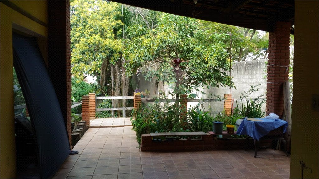 Casa à venda com 3 quartos, sendo 1 suíte,  em Jundiaizinho (terra Preta), Mairiporã, SP