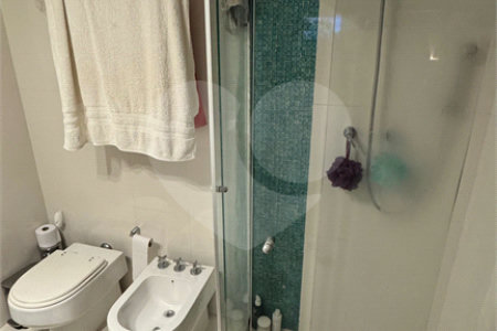 Apartamento à venda com 2 quartos, sendo 1 suíte, em Vila Olímpia, São Paulo, SP