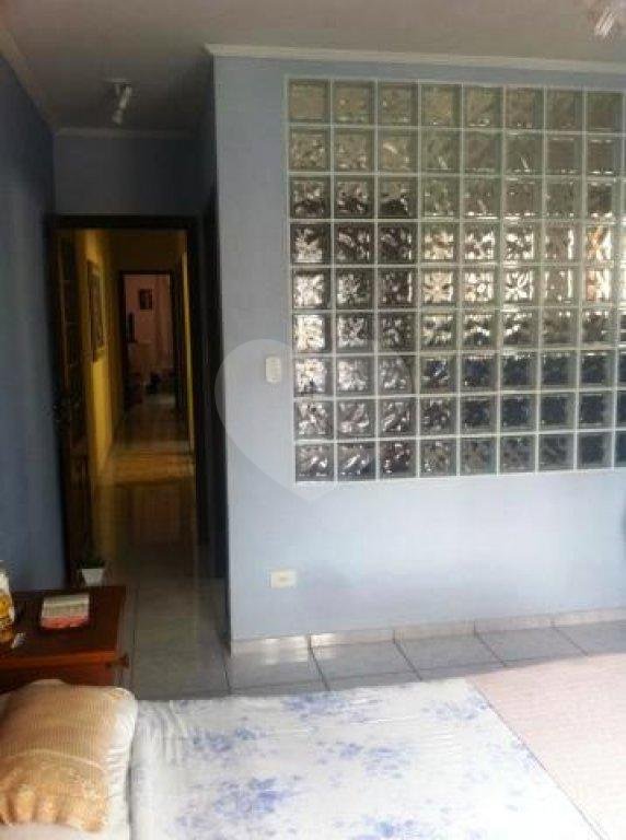 Sobrado à venda com 3 quartos, sendo 1 suíte, em Parque Continental II, Guarulhos, SP