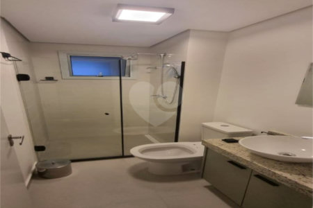 Studio Mobiliado com Varanda, Ar-Condicionado e Lazer Completo