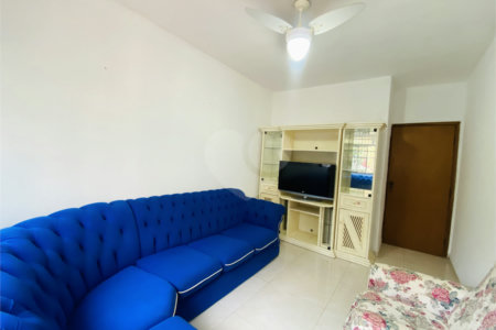 Sobrado à venda com 4 quartos, sendo 1 suíte, em Vila Gilda, Santo André, SP
