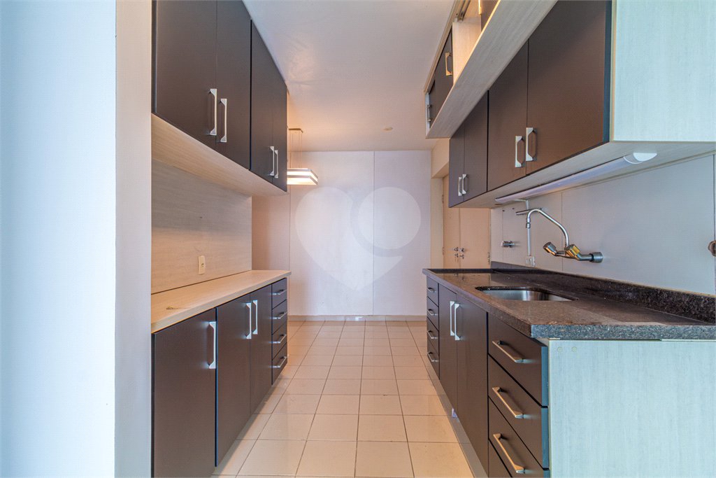 Apartamento à venda com 3 quartos em Santo Amaro, São Paulo, SP