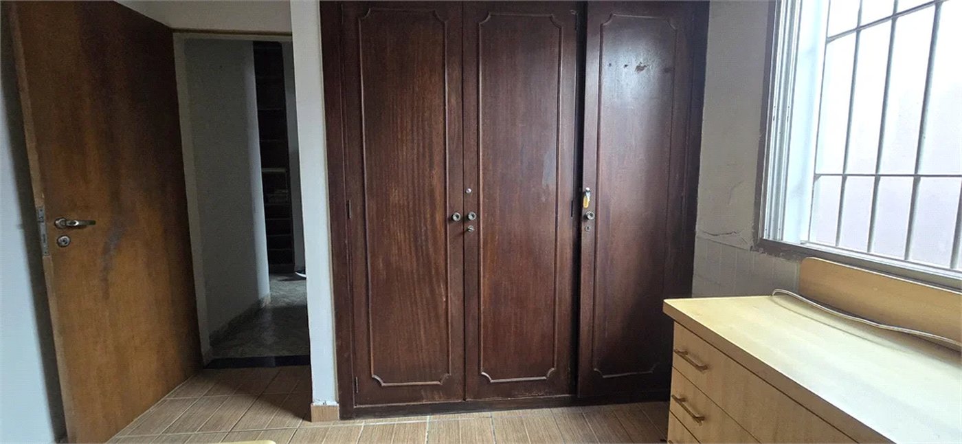Casa à venda com 3 quartos, sendo 1 suíte, em Lar São Paulo, São Paulo, SP