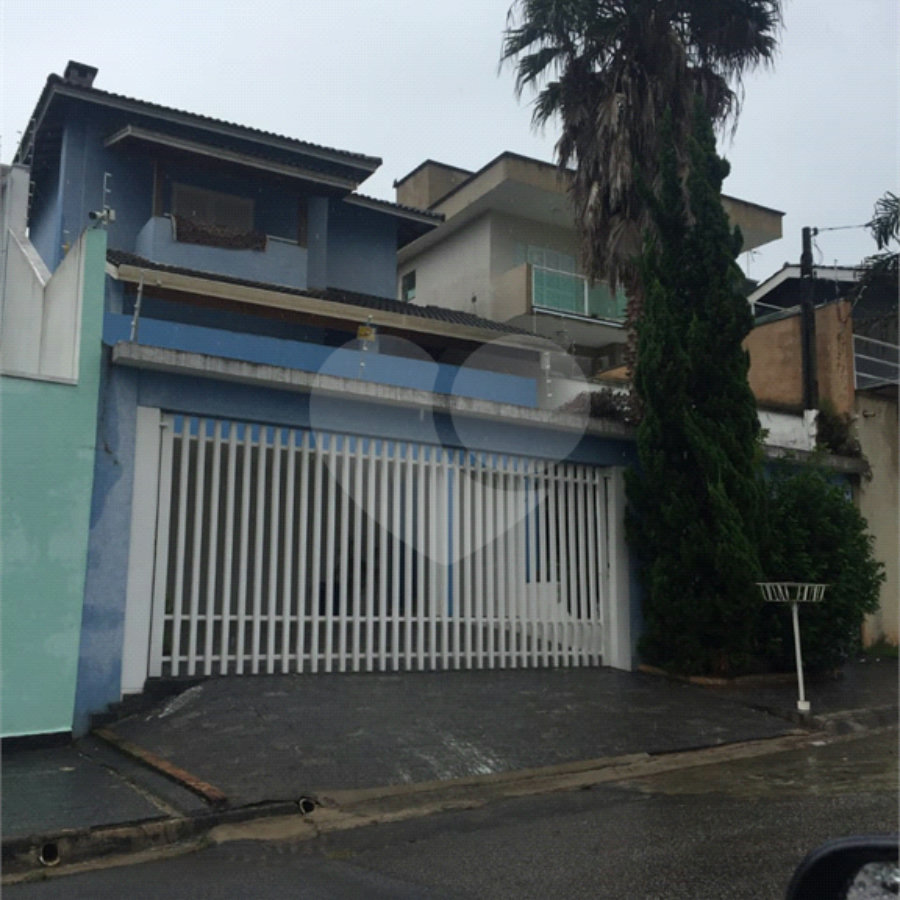 Sobrado à venda com 3 quartos, sendo 1 suíte, em Jardim do Lago, Atibaia, SP