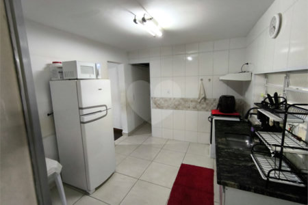 Casa à venda com 3 quartos, sendo 1 suíte, em Umarizal, São Paulo, SP