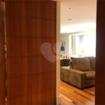 Apartamento à venda com 4 quartos, sendo 3 suítes, em Alto da Boa Vista, São Paulo, SP
