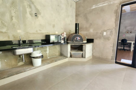 Casa à venda com 3 suítes no condomínio Residencial Jardim Primavera, Louveira - SP