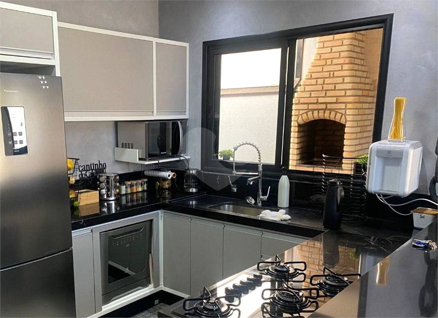 Casa à venda com 3 quartos, sendo 1 suíte, no condomínio Vila Rica, Indaiatuba - SP