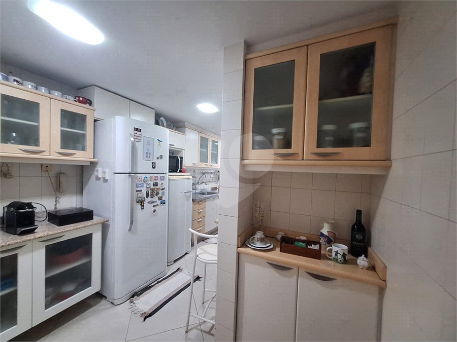 Apartamento à venda com 4 quartos, sendo 1 suíte,  em Tijuca, Rio de Janeiro, RJ