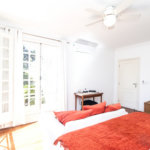 Casa à venda com 5 quartos, sendo 4 suítes, no condomínio Bounganville, São Paulo - SP