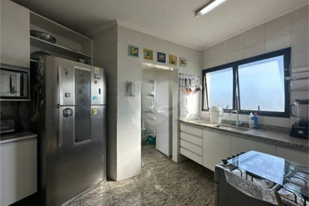 Apartamento para alugar com 3 quartos, sendo 1 suíte,  em Vila Andrade, São Paulo, SP