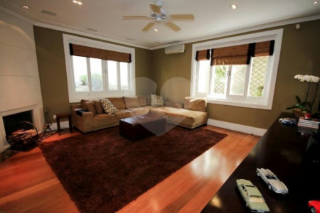 Casa à venda com 3 quartos, sendo 2 suítes,  em Vila Tramontano, São Paulo, SP