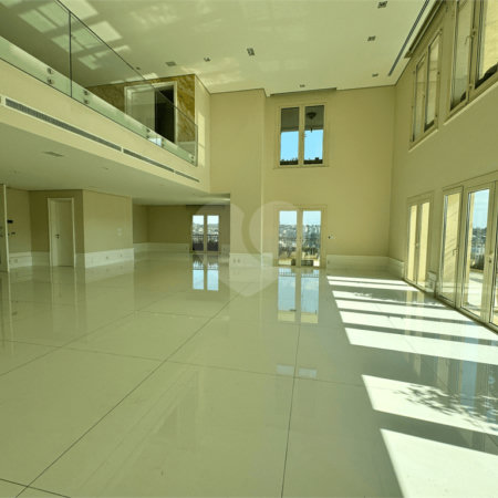 Duplex à venda ou para alugar com 5 suítes em Jardim Europa, São Paulo, SP