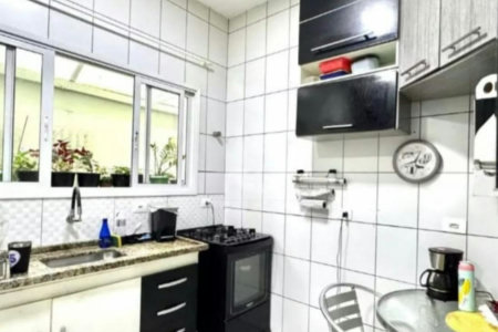 Casa com 3 dormitórios à venda, 120 m² por R$ 800.000,00 - Campo Grande - Santos/SP