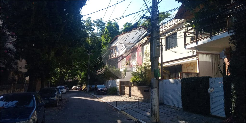 Casa à venda com 6 quartos, sendo 3 suítes, em Vila Isabel, Rio de Janeiro, RJ