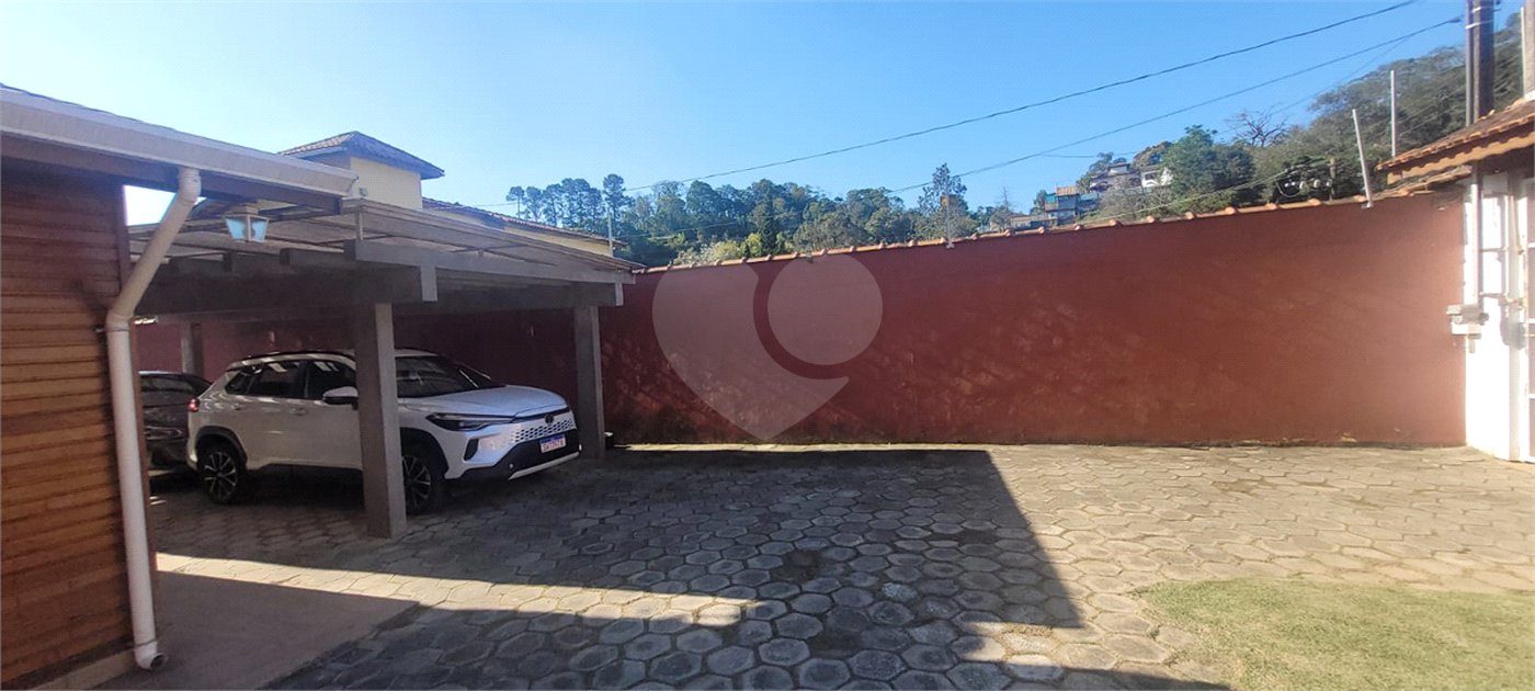 Casa à venda com 3 quartos, sendo 2 suítes,  em Mantiqueira, Mairiporã, SP
