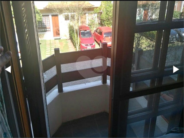 Casa à venda com 3 quartos, sendo 1 suíte,  no condomínio Flores de Laet, São Paulo - SP