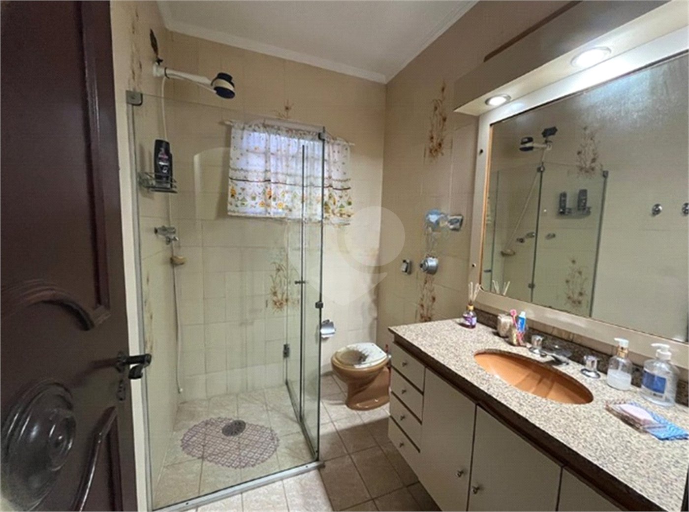 Casa à venda com 4 quartos, sendo 2 suítes, em Vila Rosália, Guarulhos, SP