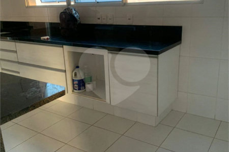 Casa à venda ou para alugar com 4 quartos, sendo 2 suítes, no condomínio Tereza Cristina, Jundiaí - SP