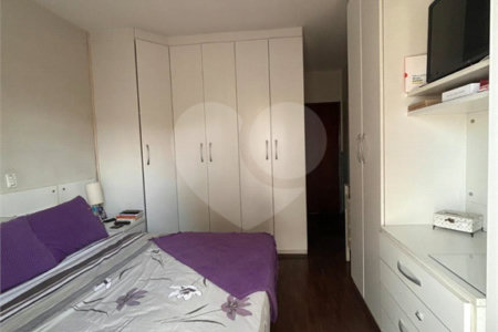 Sobrado à venda com 3 quartos, sendo 1 suíte, em Parque Vitória, São Paulo, SP