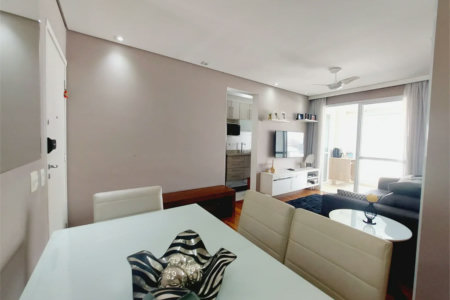 Apartamento à venda com 2 quartos, sendo 1 suíte,  em Vila Anastácio, São Paulo, SP