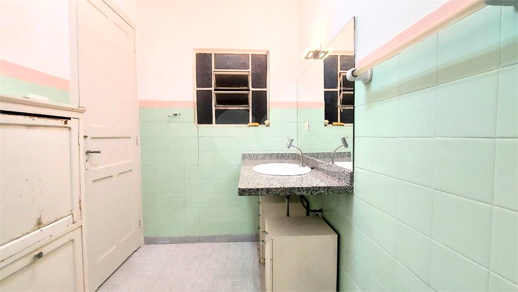 Casa à venda com 3 quartos, sendo 1 suíte, em Lapa, São Paulo, SP