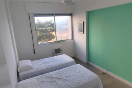 Apartamento Residencial à venda, Pitangueiras, Guarujá - AP0444.