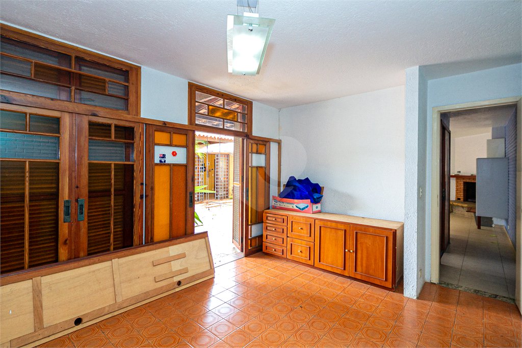 Casa à venda com 4 quartos, sendo 1 suíte, em Jardim Marajoara, São Paulo, SP