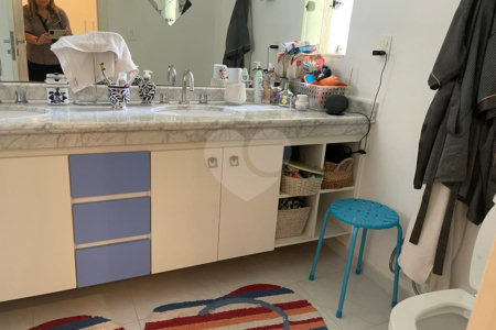 Casa à venda com 4 suítes no condomínio Conjunto Residencial São Benedito, São Paulo - SP