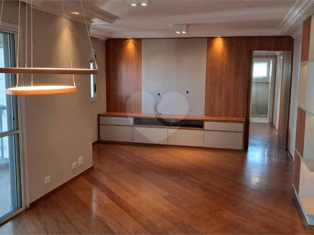 Apartamento para alugar com 3 quartos, sendo 1 suíte,  em Jardim Marajoara, São Paulo, SP