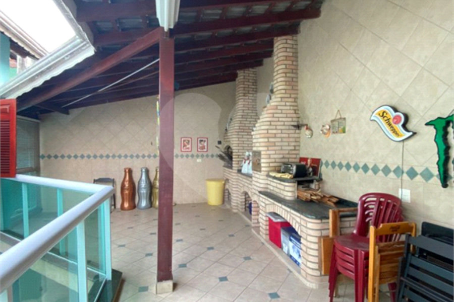 Sobrado à venda com 4 quartos, sendo 1 suíte, em Tremembé, São Paulo, SP