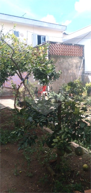 Casa com 272m² de área construída , 2 dormitórios , 1 vaga , à venda no Jabaquara.