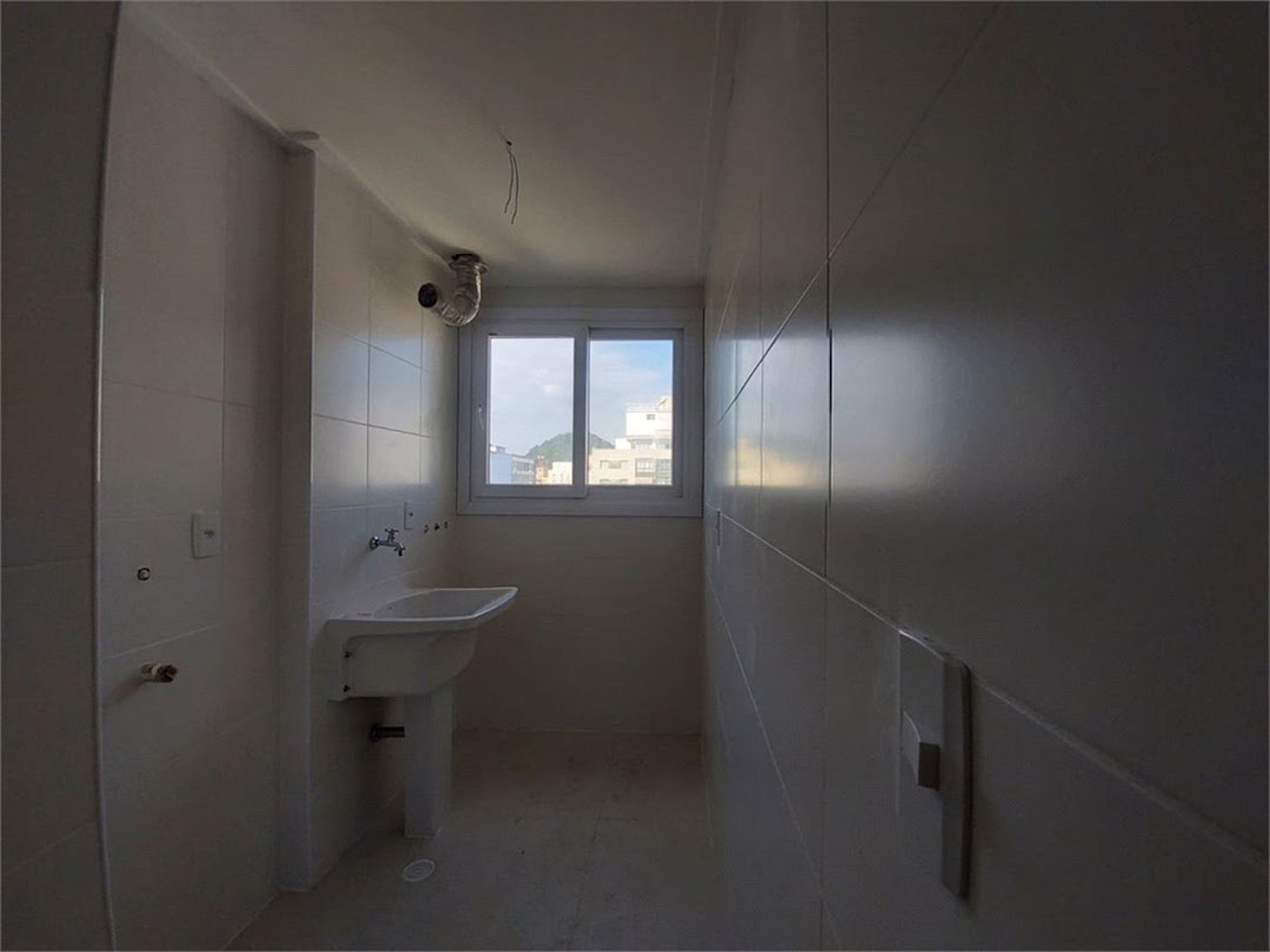 Apartamento com 3 dormitórios à venda, 110 m² por R$ 1.100.000,00 - Centro - Guarujá/SP