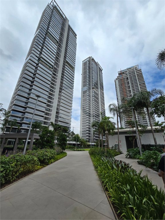Apartamento à venda com 2 suítes em Jardim Morumbi, São Paulo, SP