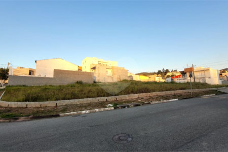 Terreno para alugar em Laranjeiras, Caieiras, SP