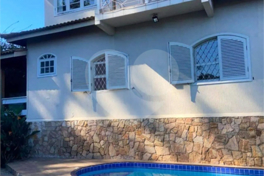 Casa à venda ou para alugar com 4 quartos, sendo 2 suítes, em Vila Renascença, Mairiporã, SP
