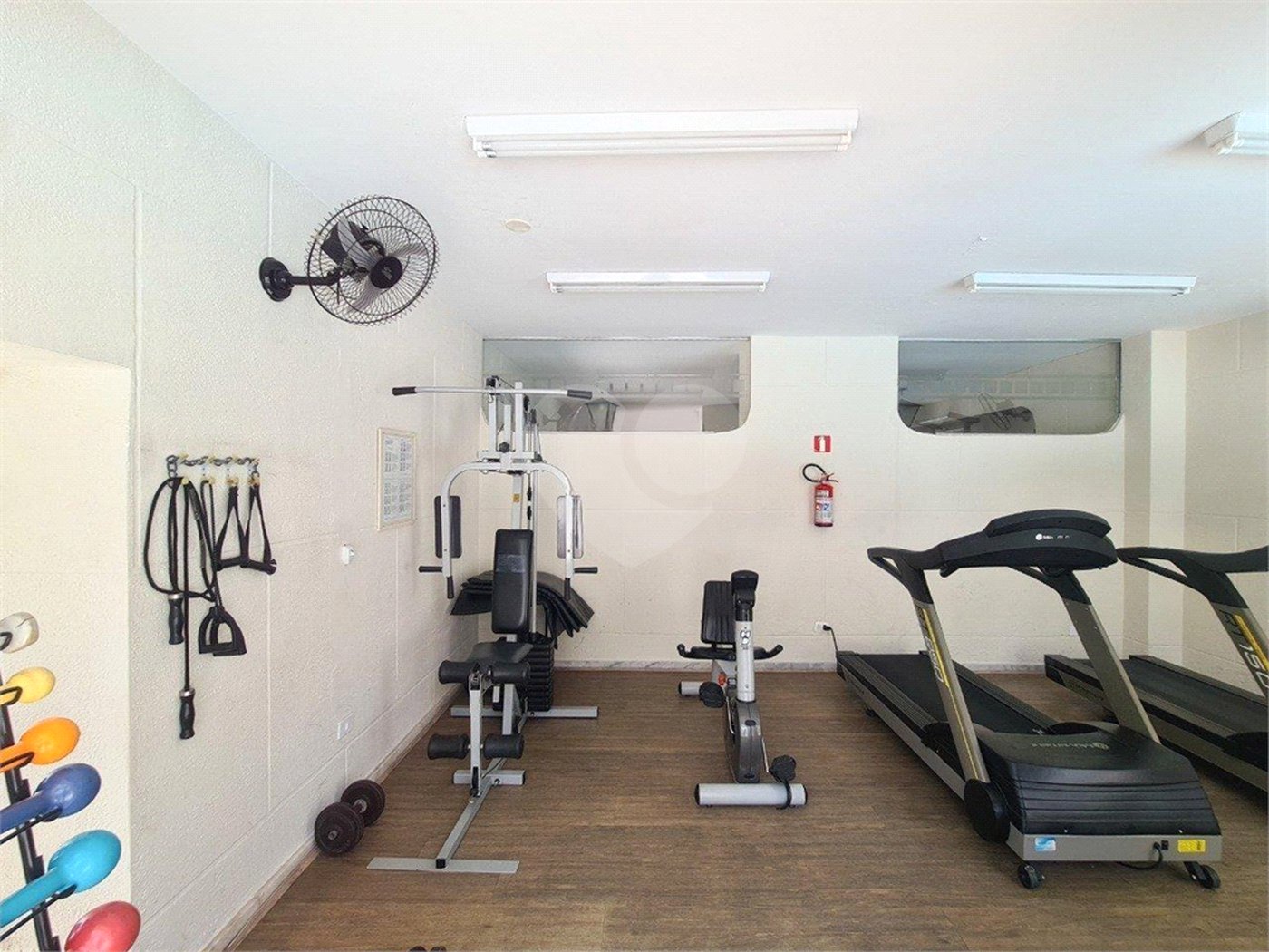 Apartamento à venda com 3 quartos, sendo 1 suíte, em Jardim das Acácias, São Paulo, SP