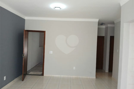 Casa de Vila à venda com 3 quartos, sendo 1 suíte, em Jardim Wanel Ville V, Sorocaba, SP