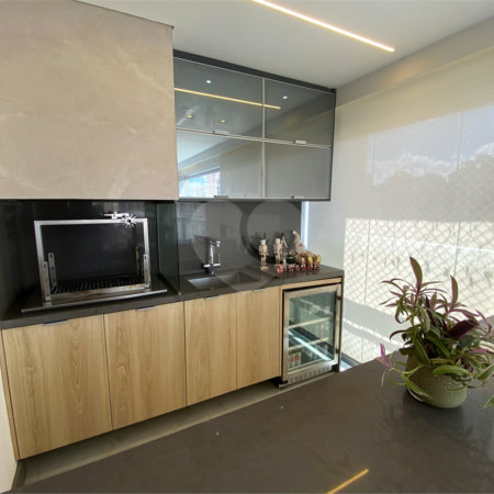 Apartamento à venda com 3 suítes em Vila Pompéia, São Paulo, SP