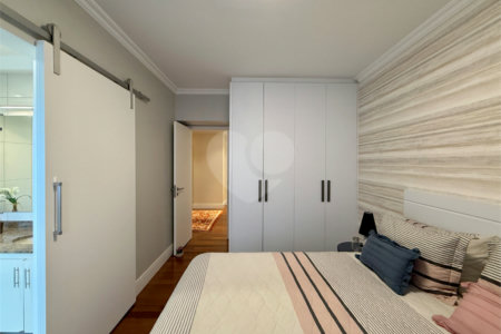 Apartamento à venda com 3 suítes em Campo Belo, São Paulo, SP