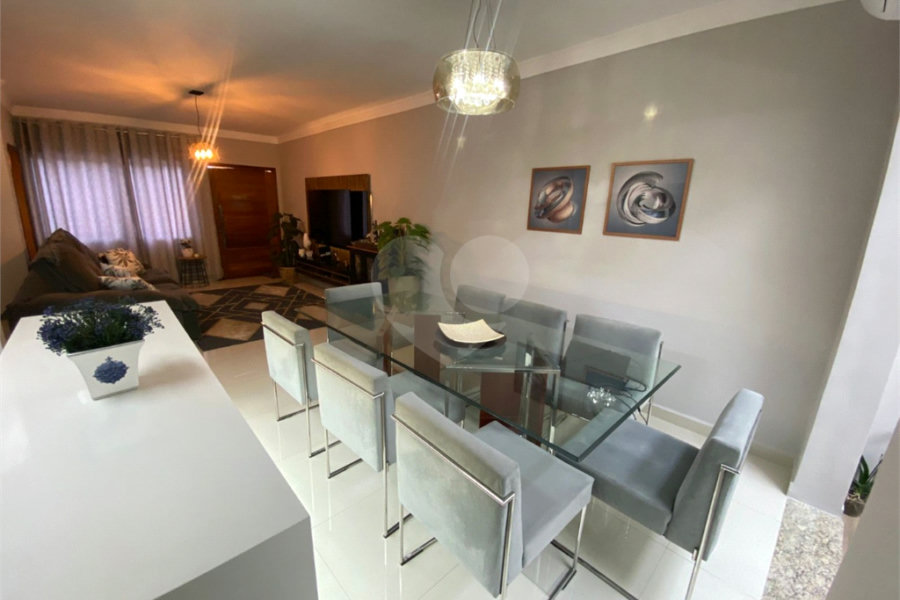 Casa à venda com 3 suítes no condomínio Belle Villle, São Paulo - SP