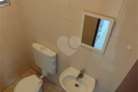 Sobrado à venda com 3 quartos, sendo 1 suíte, em Jardim Pinheiros, São Paulo, SP