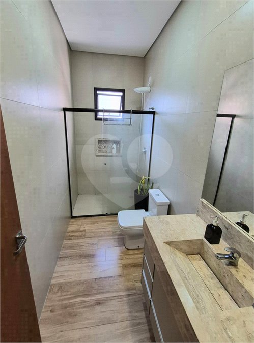 Casa à venda com 3 quartos, sendo 1 suíte,  no condomínio Mantova, Indaiatuba - SP