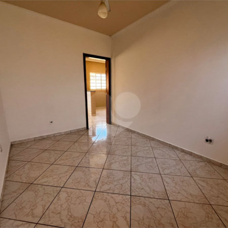 Casa à venda com 3 quartos, sendo 1 suíte, em Jardim Fogaça, Itapetininga, SP
