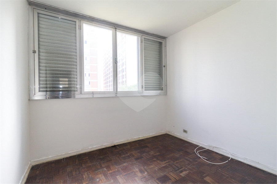 Apartamento à venda com 3 quartos, sendo 1 suíte, em Jardim América, São Paulo, SP