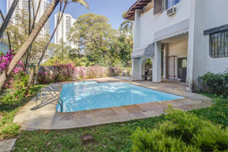 Casa à venda com 3 suítes em Jardim Marajoara, São Paulo, SP